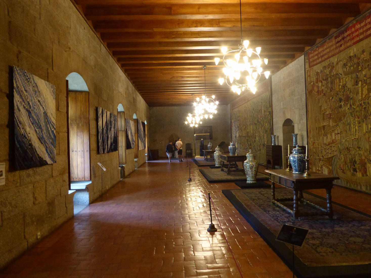 Salle des pas perdus | Palais ducal de Gimarães | Série des Eau vive | Sabine Cibert